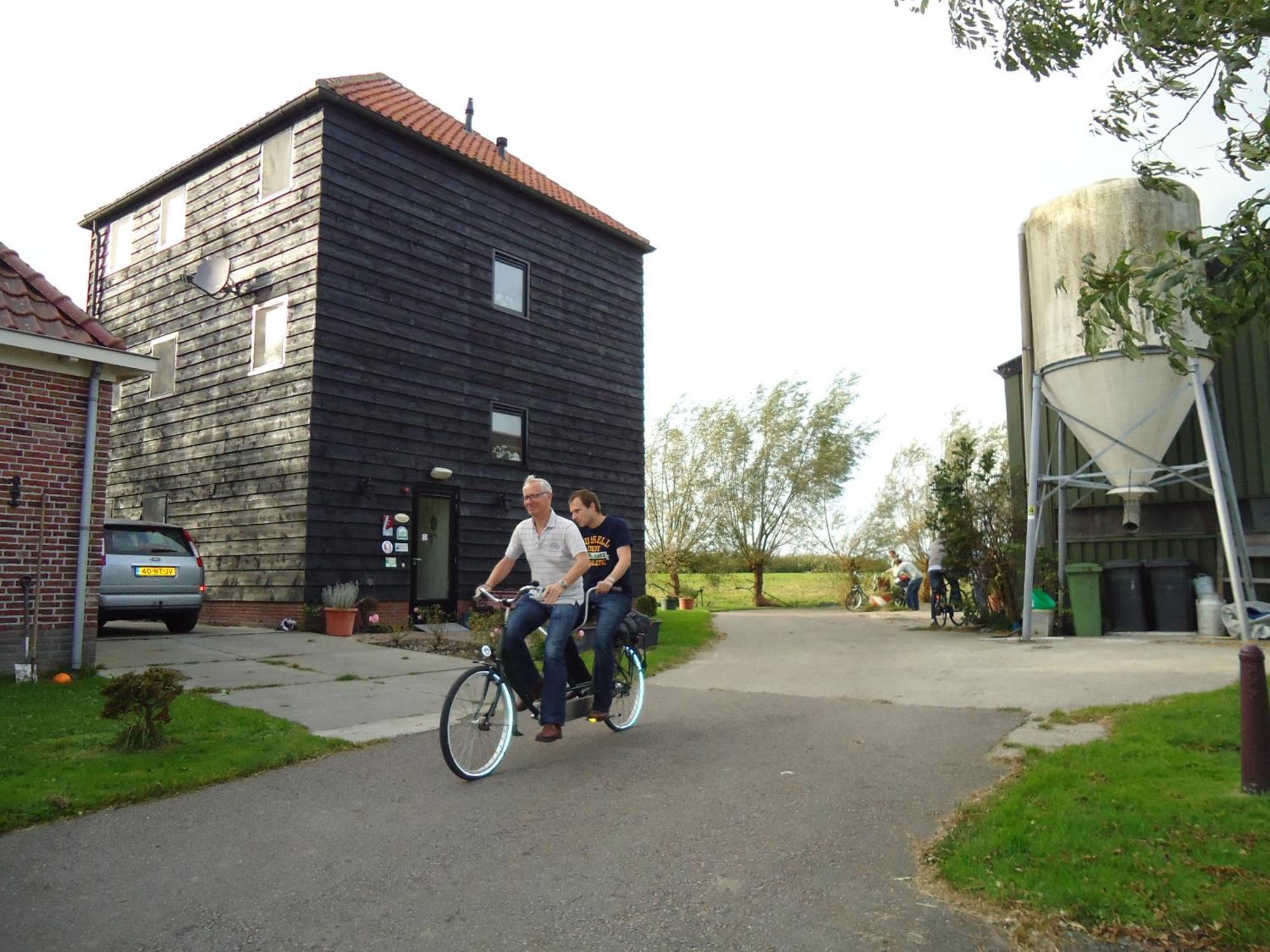 Hoeve Meerzicht Bed & Breakfast Monnickendam Exterior photo